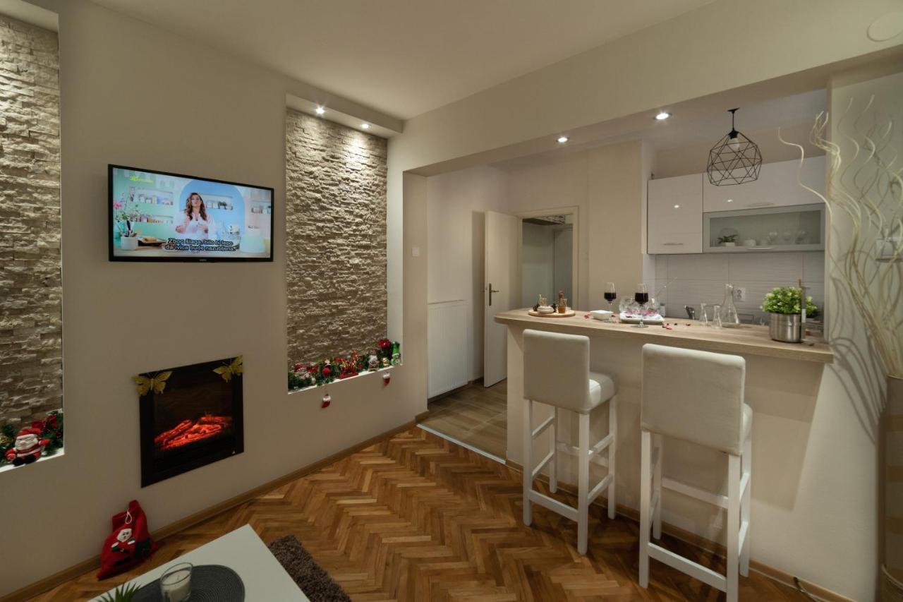 Gold Apartman Vrsac Exterior photo